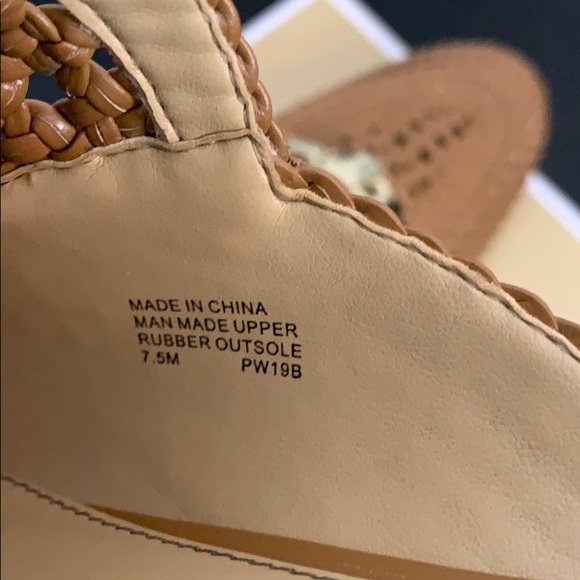 Michael Kors Charlton Slide Acorn - Picture 13 of 15